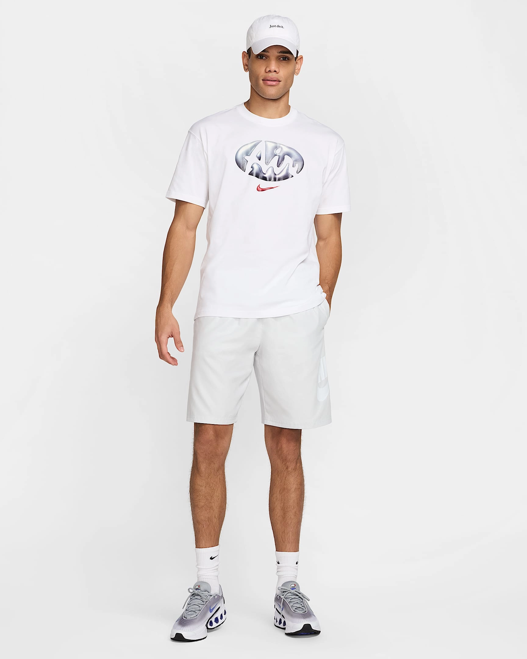 Nike Max90: Klassisk T-skjorte for Men, Perfekt for Din Stil! Hold deg kul og komfortabel med denne!